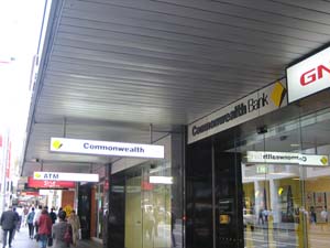 Commonwealth Bank�i�R�����E�F���X��s�j