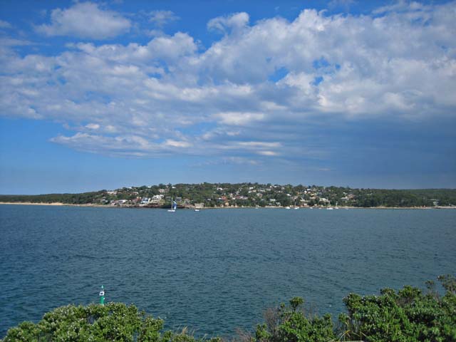 Cronulla Beach�i�N���k���E�r�[�`�j�̖k�ɂ���p 1 