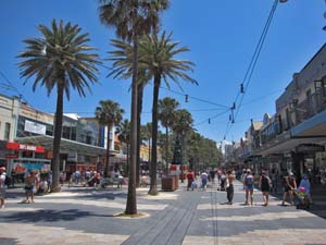 Manly Beach�i�}�����[�E�r�[�`�j�ɗאڂ��������� 2 