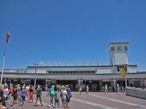 �}�����[�iManly�j�̃t�F���[����