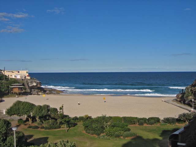 Tamarama Beach�i�^�}���}�E�r�[�`�j�S��