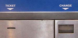 �`�P�b�g�͍����A����͉E���ł��B