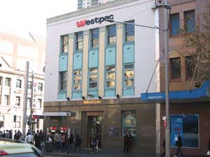 American Express Foreign Exchange�i673 George Street�j