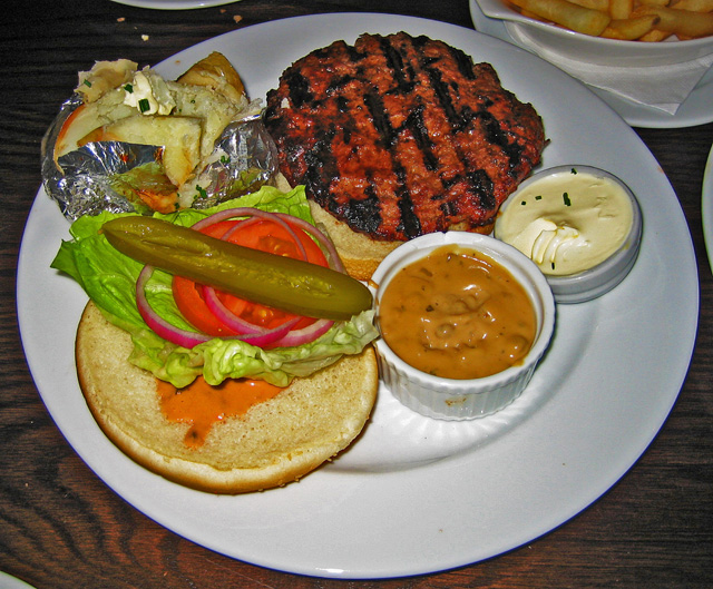 �n���P�[���Y�E�O�������o�[�iHurricanen's Grill & Bar�j-Mushroom Barger�i�}�b�V�����[���E�o�[�K�[�j