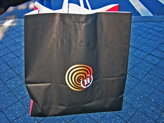 �n���P�[���Y�E�O�������o�[�iHurricanen's Grill & Bar�j-���o�b�N