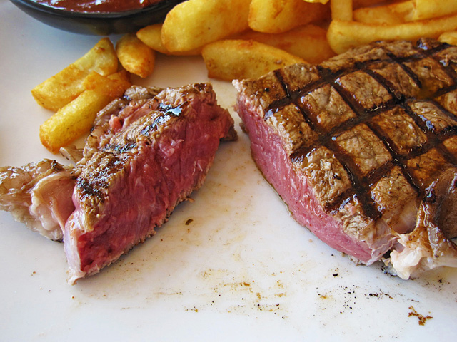 �~�[�g�����C���iMeat �� Wine�j-�Ă�������Blue�i�u���[�j�̂���