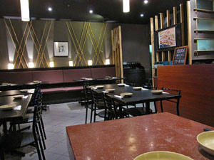 ���iKASUMI�j�̓X��