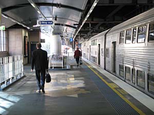 �d�Ԃ̃v���b�g�z�[��