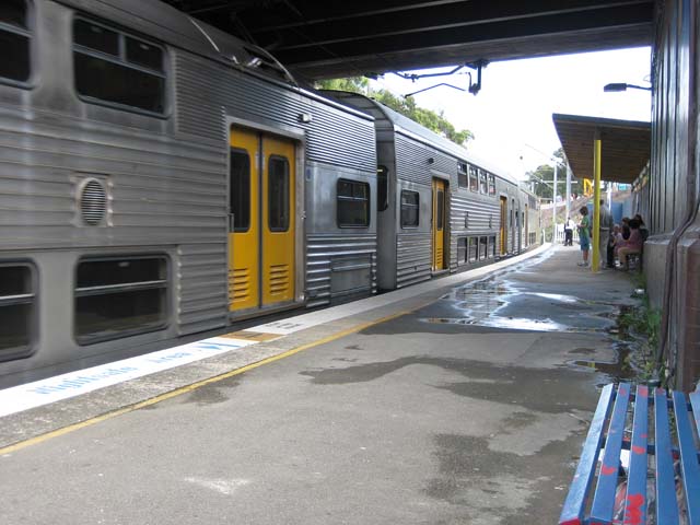 City Rail�i�V�e�B�E���[���j�̃v���b�g�z�[���@Kirrawee�i�L���E�B�[�j�w 